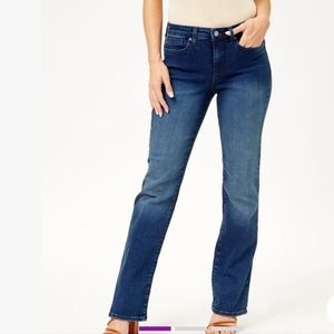 Bootcut Jeans Lift x Tuck Technology